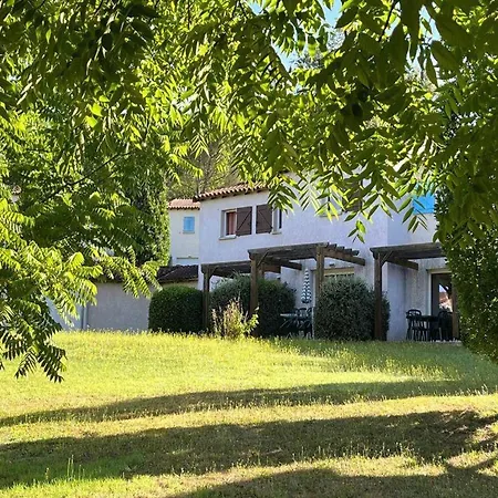 Lovely Duplex Near Historic Carayac